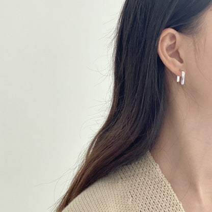Puces Carrées Minimalistes — Argent Sterling S925
