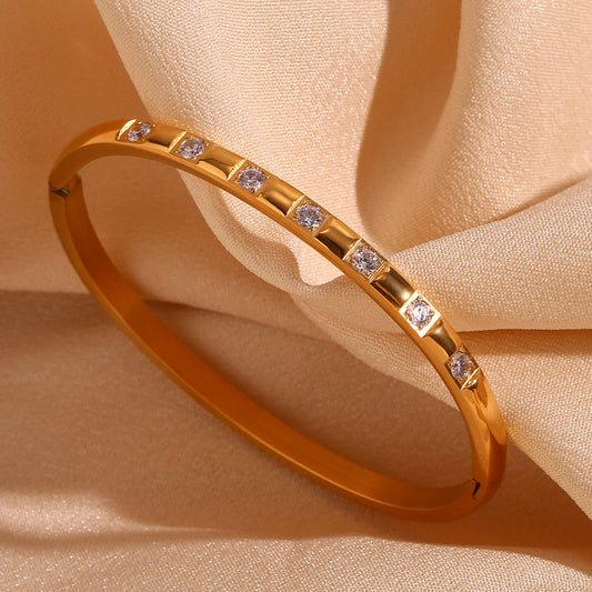 Bracelet Boucle Zircon — Plaqué Or 18K