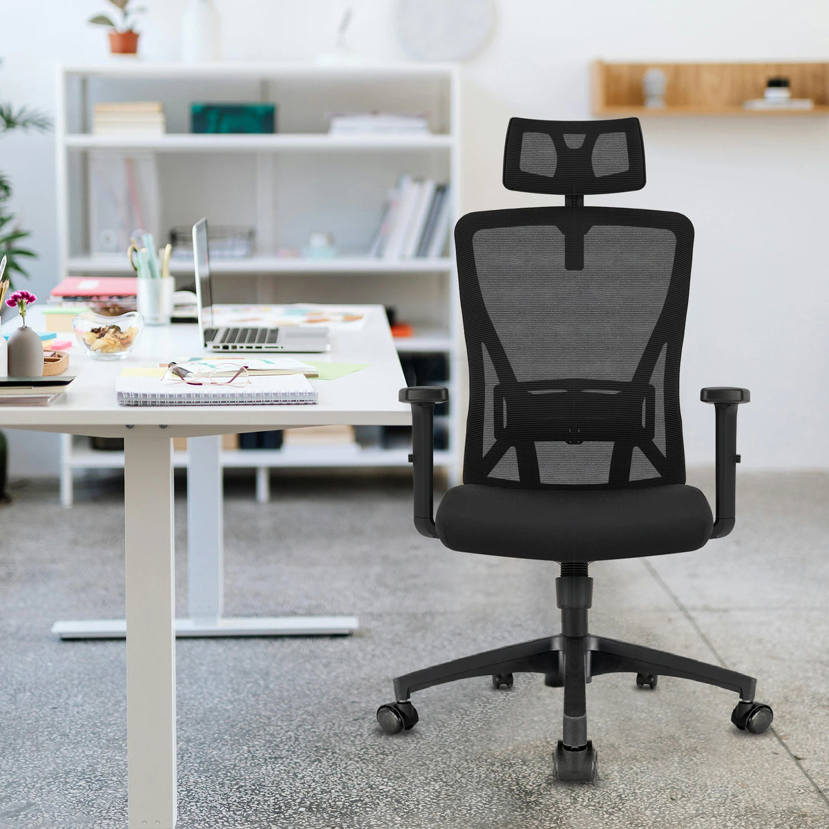 Fauteuil de bureau en maille respirante avec têtière réglable
