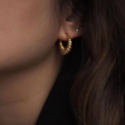 Créoles Croissant — Acier Inoxydable Plaqué Or 18K