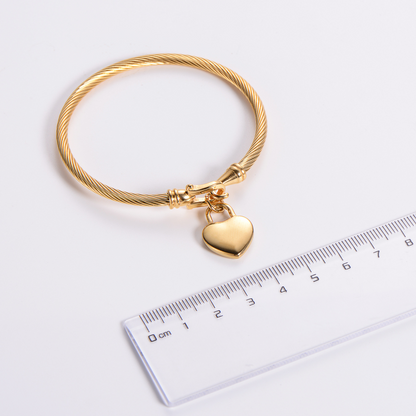 Bracelet Cœur Fil — Acier Plaqué Or 18K