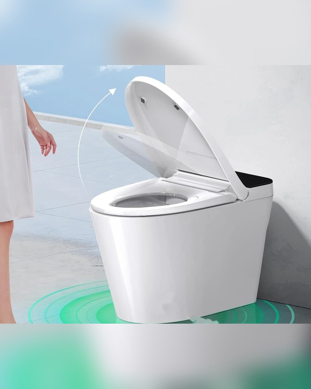 Abattant WC lavant dont le couvercle s'ouvre à votre approche, posé sur des toilettes